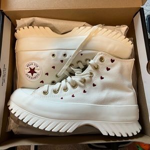 NWT Converse Chuck Taylor All-Star Lugged 2.0 Platform